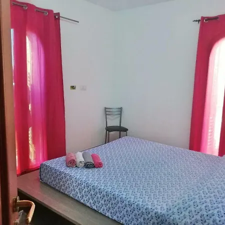 Apartman Summer Àrbatax